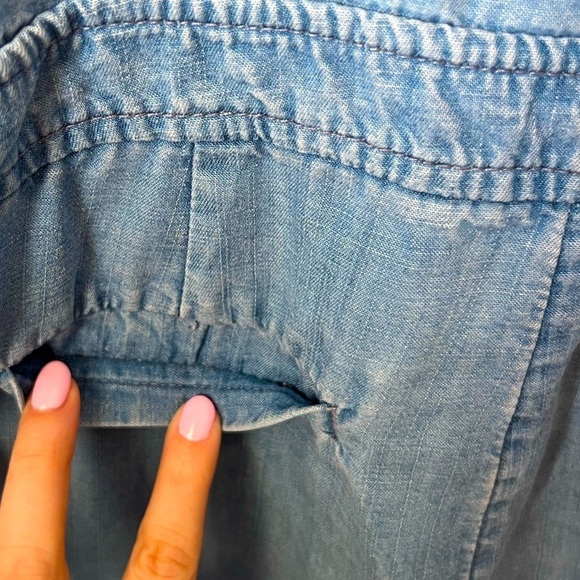 Ann Taylor LOFT Blue Light Wash Strappy Chambray Romper With Pockets Size 2 - Picture 8 of 12